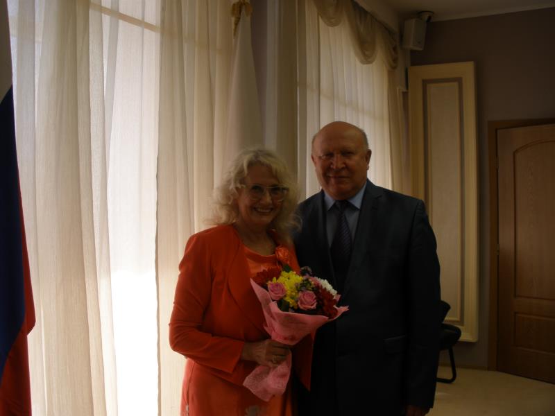Л.Л.Хохлачева и В.П. Шанцев